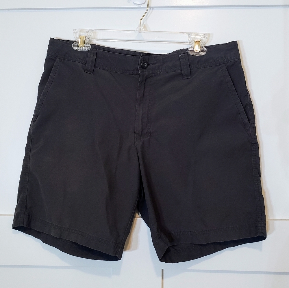Columbia Shorts Size 34 Flat Front Charcoal Gray Cotton Nylon